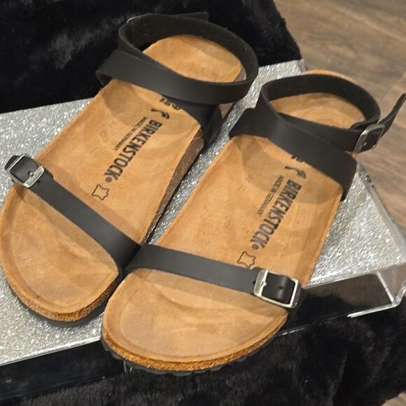 Birkenstock Daloa Ankle Strap Sandal - Picture 12 of 14